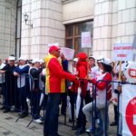 Anul trecut, sindicalistii de la Sanitas au protestat luni de zile in fata Ministerului Sanatatii ca salariile tuturor bugetarilor sa fie majorate.