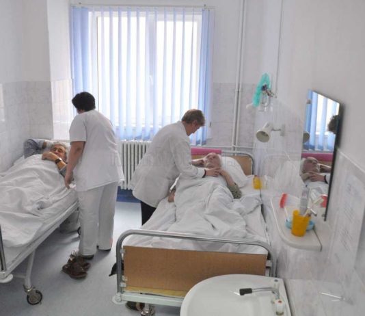 Salariul infirmierei – între realitate și manipulare